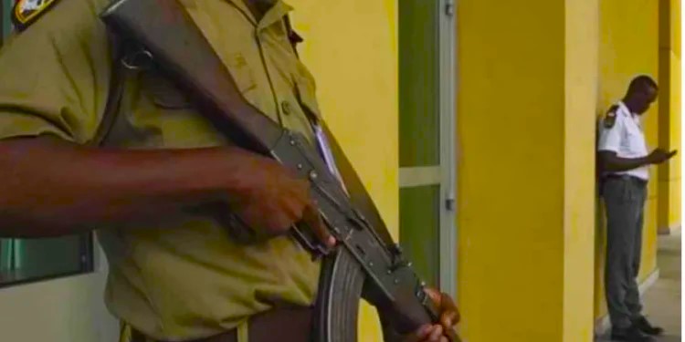 Empresas de segurança privada ficam sem armas de guerra